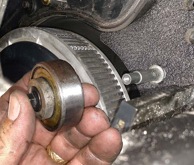 John Deere Gator AM144323 CVT Belt retaining bearing removal