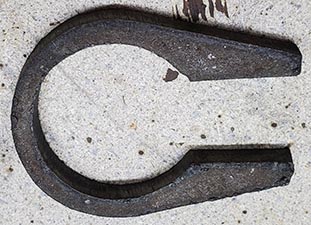 GM Chevy Express 3500 Track Panhard Bar Keyhole rib