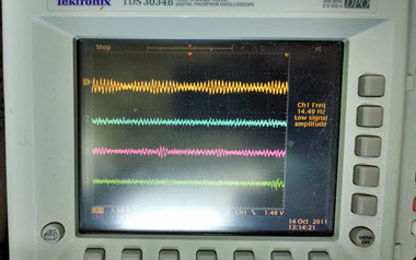 Locating which tire is vibrating